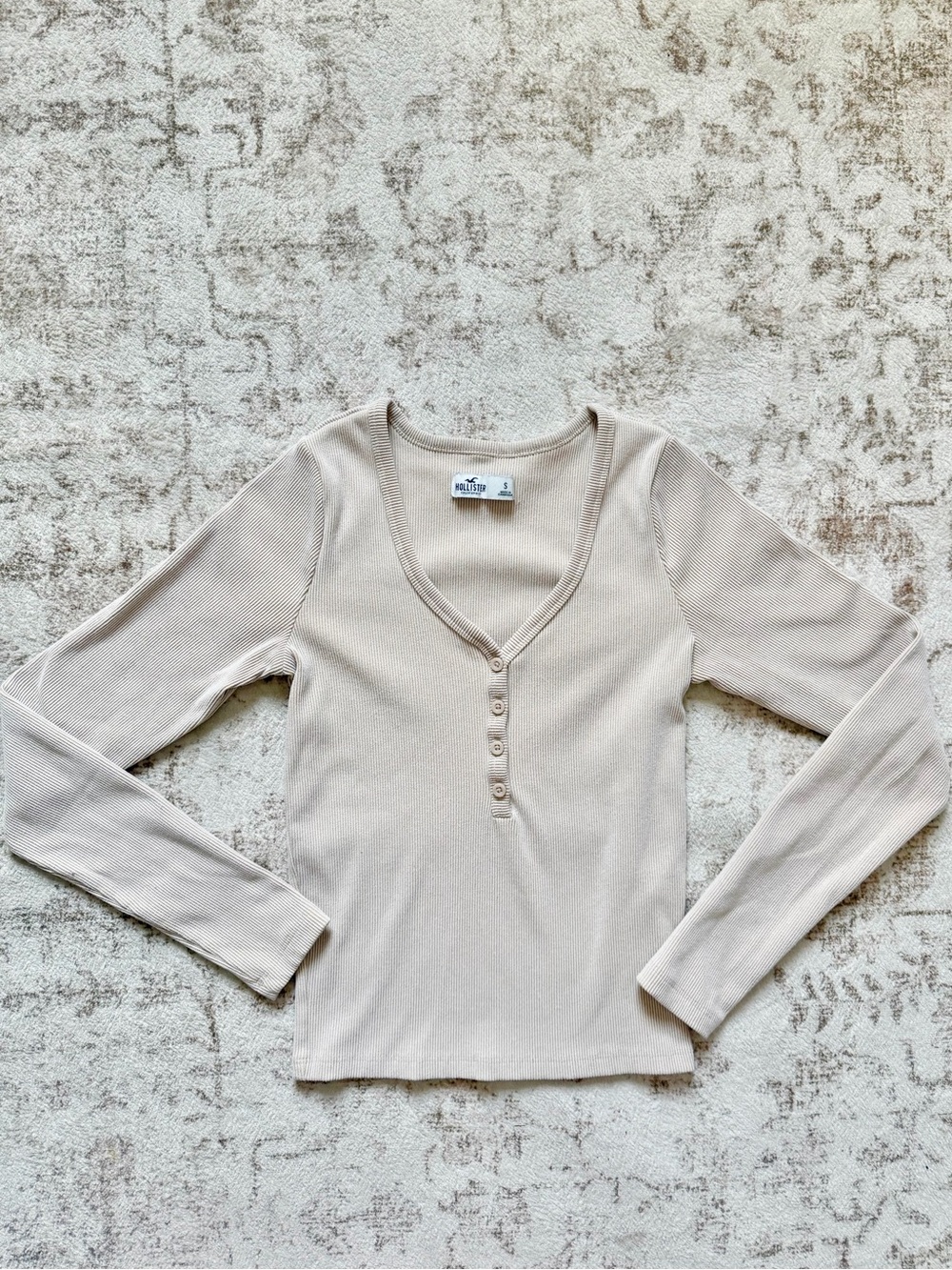 Hollister Ribbed Henley Long-Sleeve Top - Cream